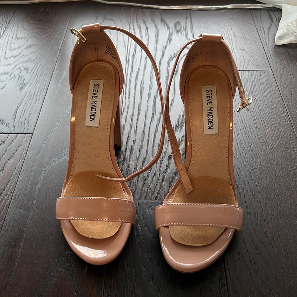 Steve amassed Women’s Heels